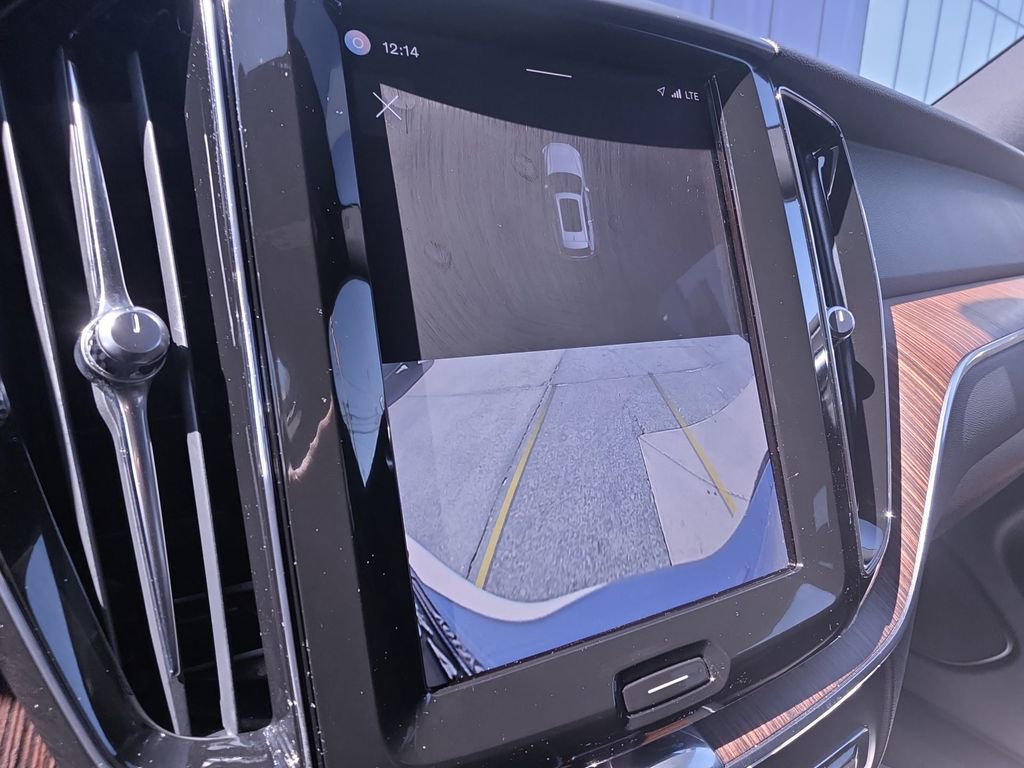 Used 2023 Volvo XC60 B5 Plus w/ Protection Package Premier image 27