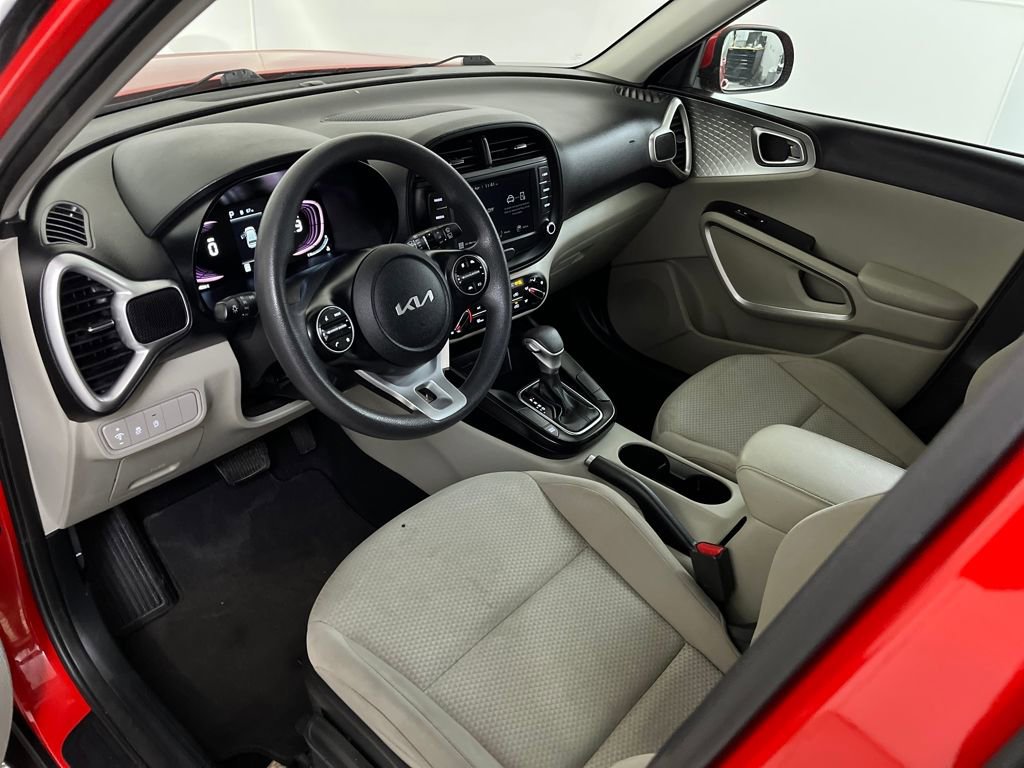Used 2023 Kia Soul LX w/ LX Technology Package image 26