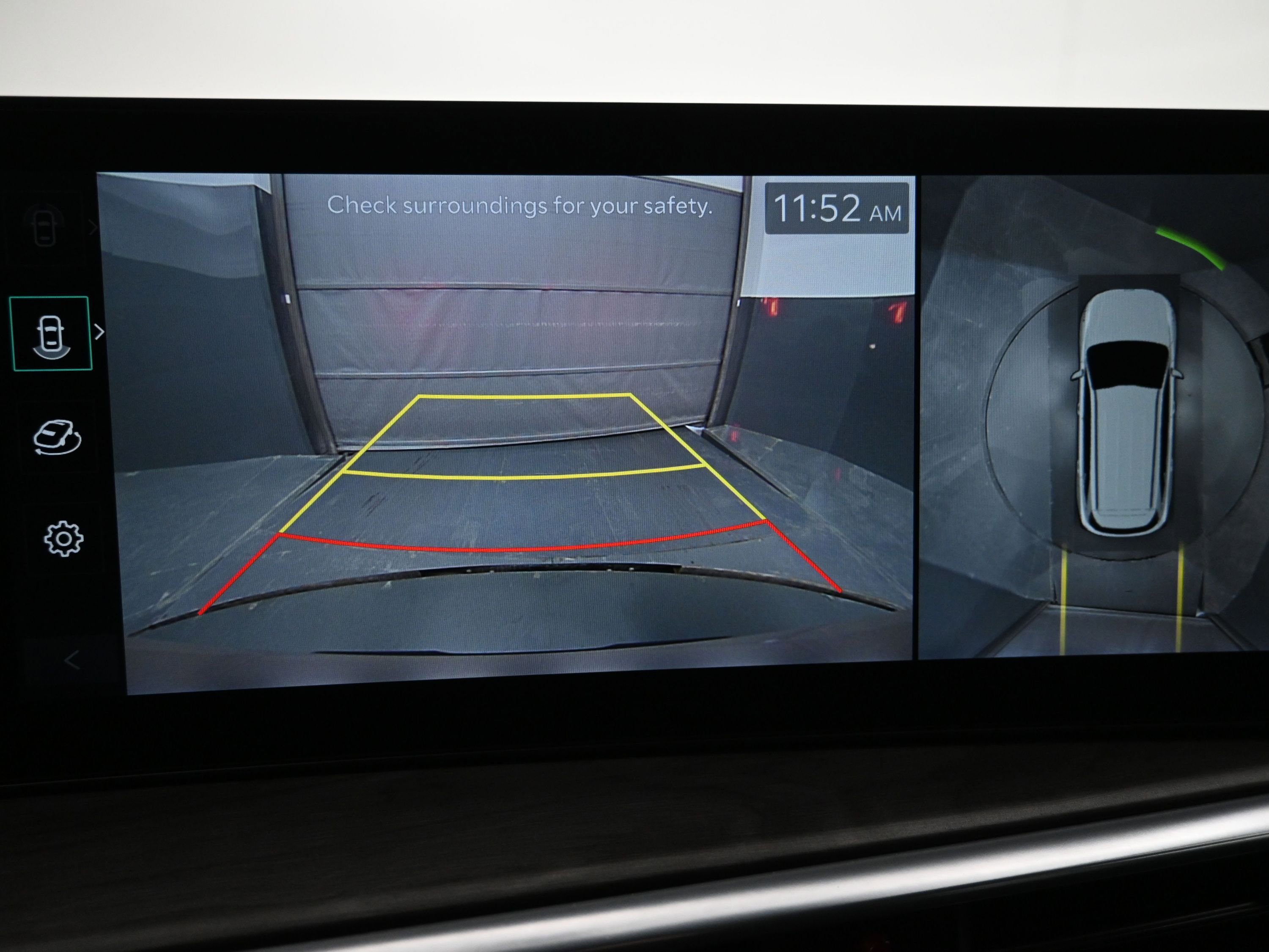 Used 2025 Kia Sorento SX image 16