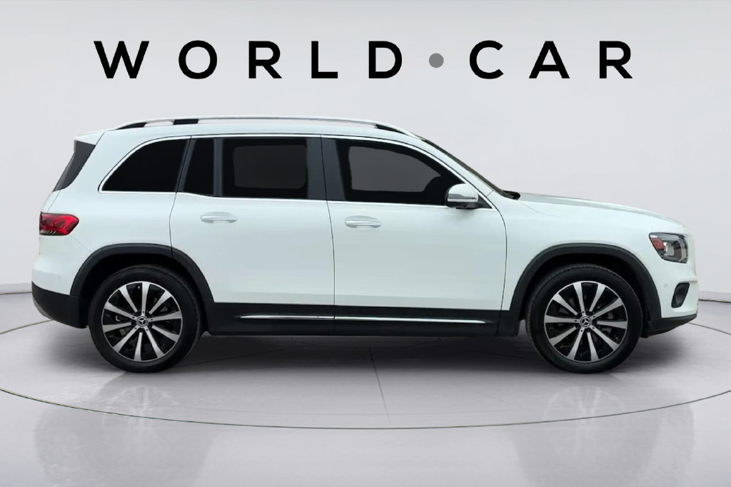 Used 2023 Mercedes-Benz GLB 250 image 2