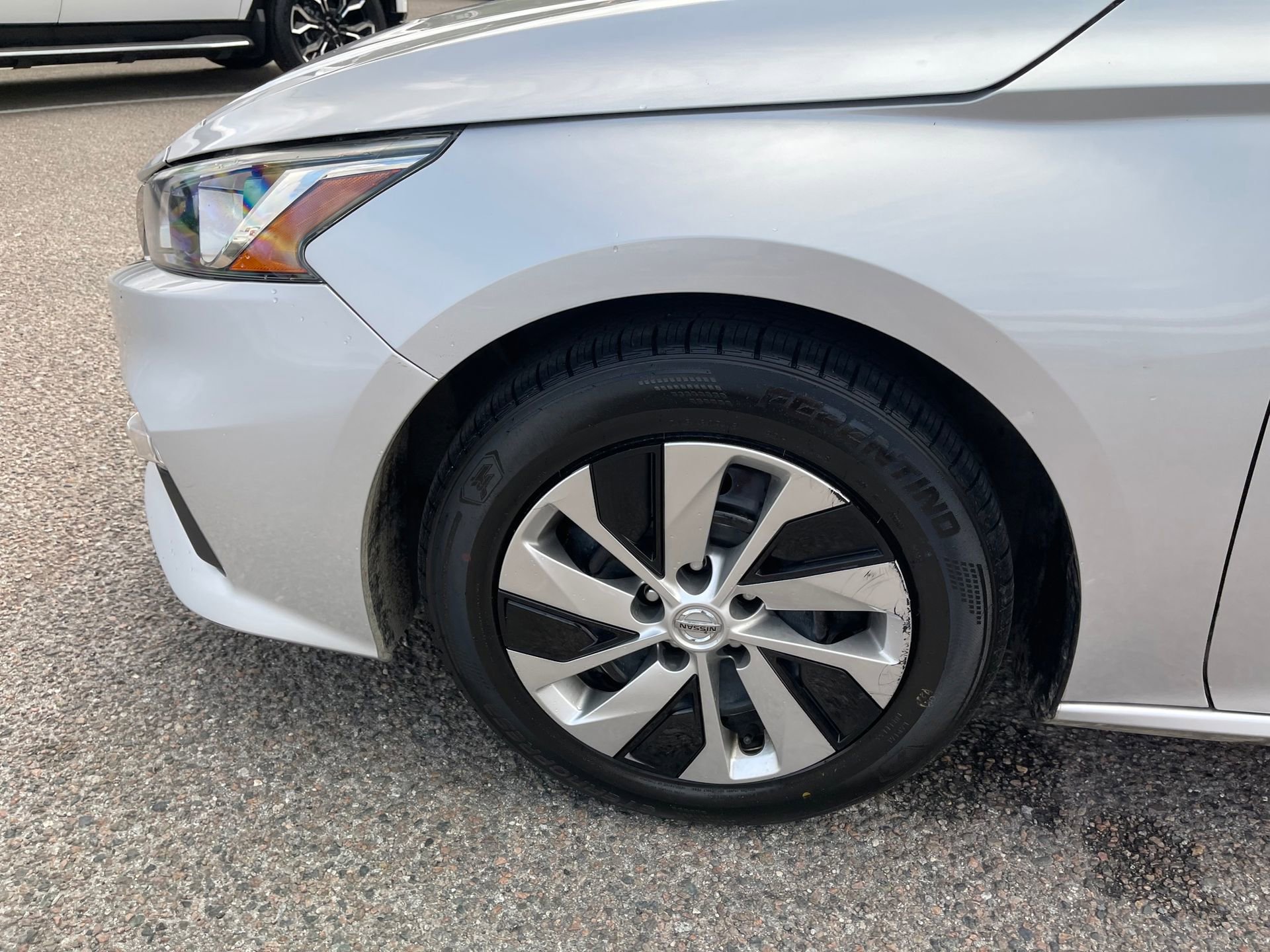 Used 2019 Nissan Altima 2.5 S FWD image 10