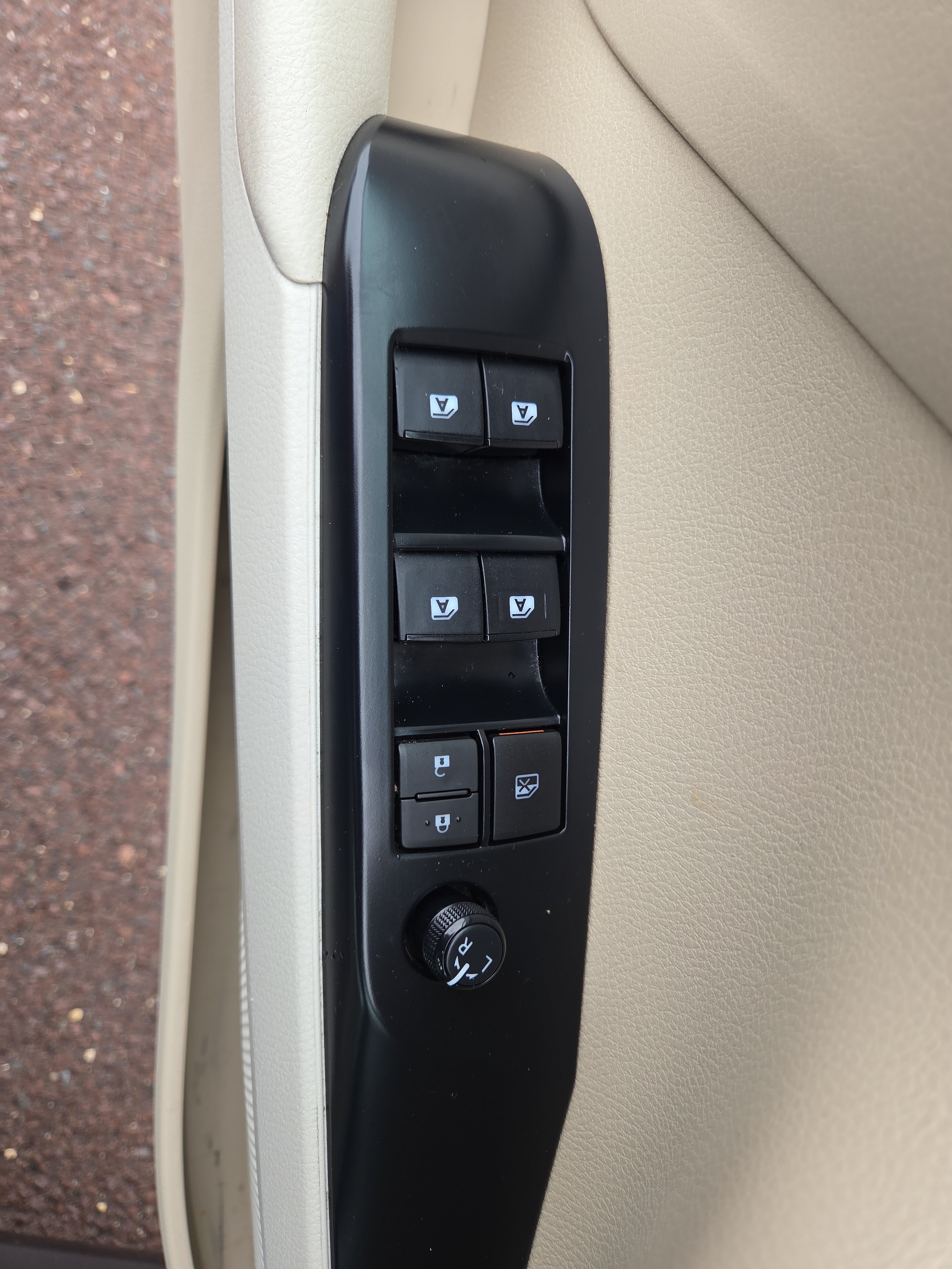 Certified 2020 Toyota Camry LE w/ Convenience Package AWD/4WD image 27