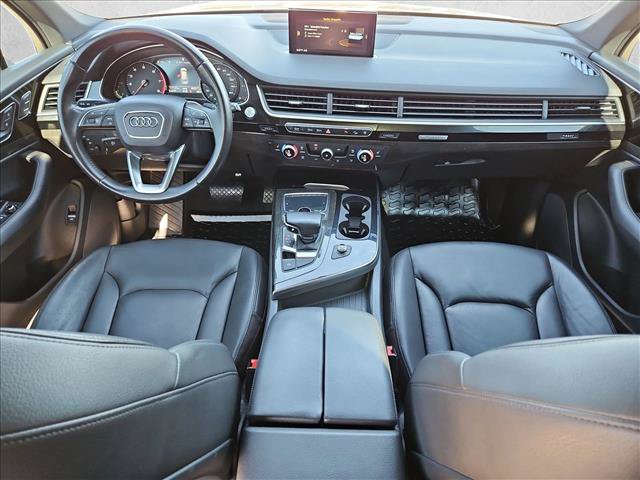Used 2017 Audi Q7 3.0T Premium w/ Towing Package AWD/4WD image 19