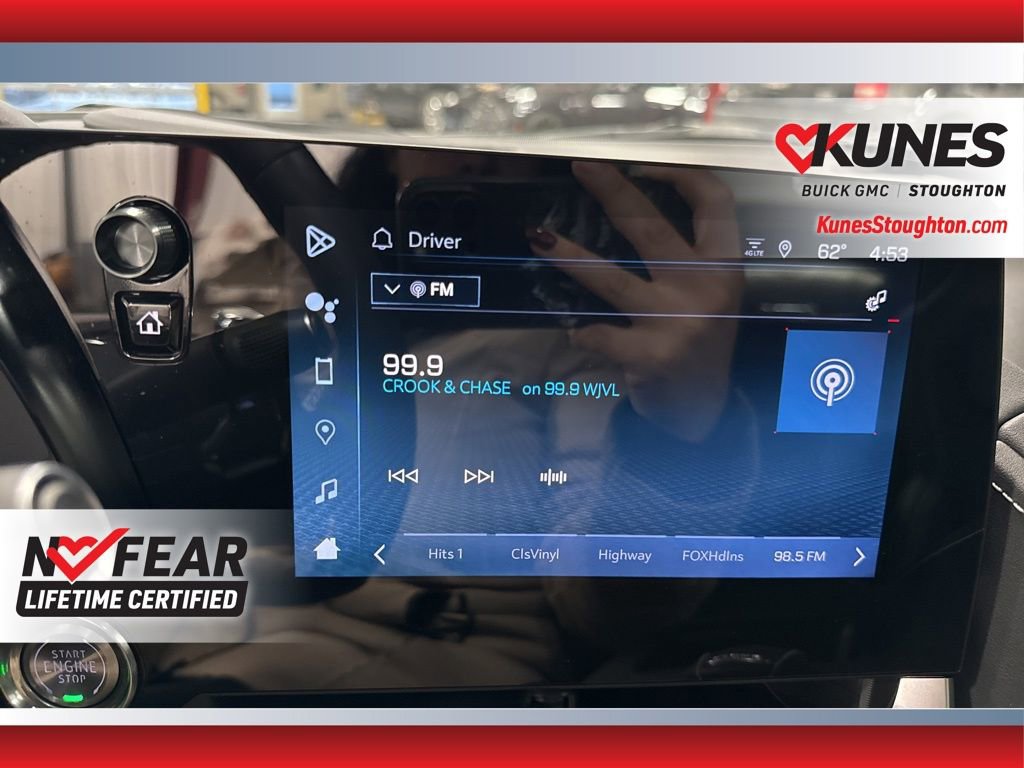 Used 2024 Chevrolet Corvette Stingray w/ Z51 Performance Package image 37