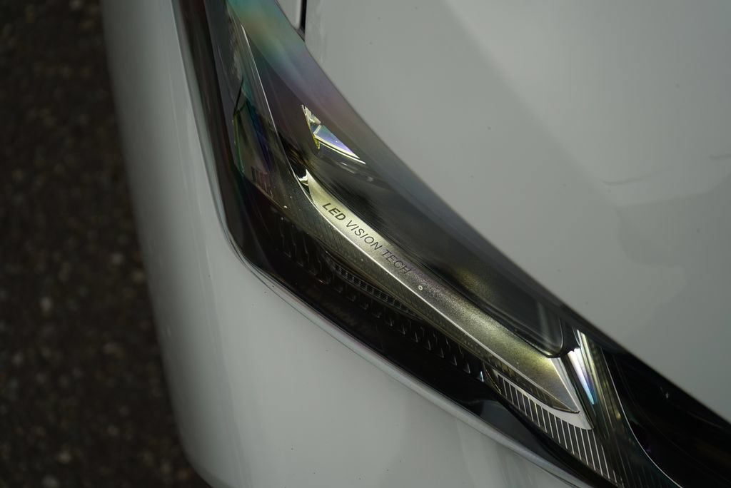 Used 2022 Toyota Avalon Limited w/ Advanced Safety Package FWD image 40
