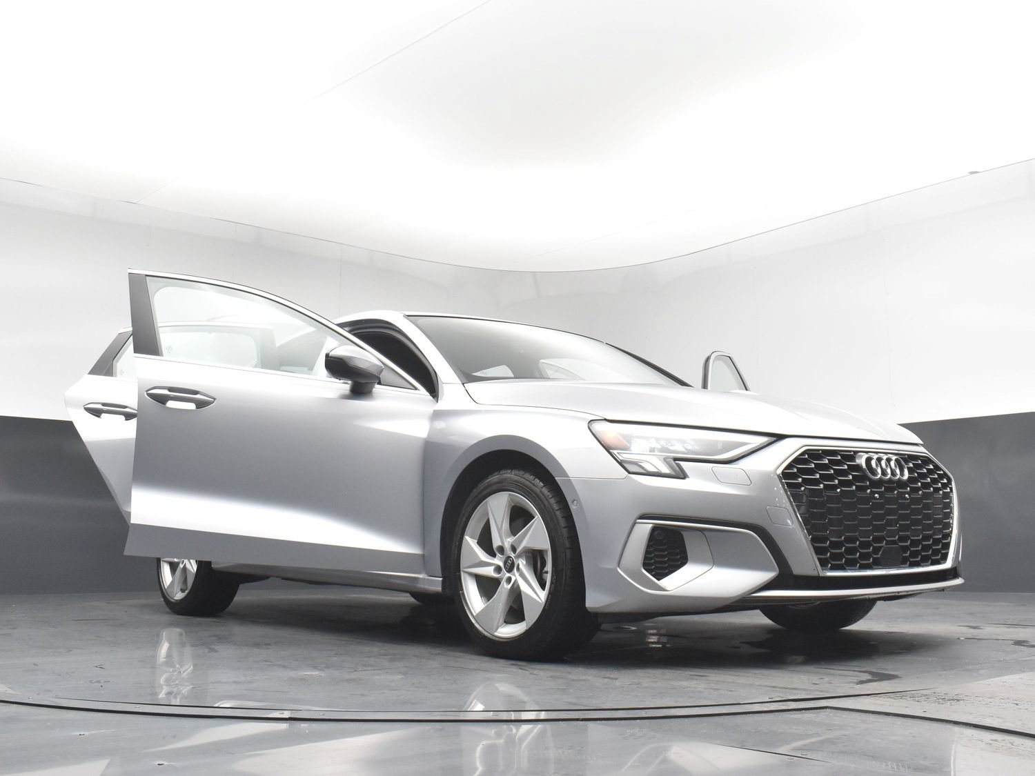 Used 2024 Audi A3 2.0T Premium FWD image 32