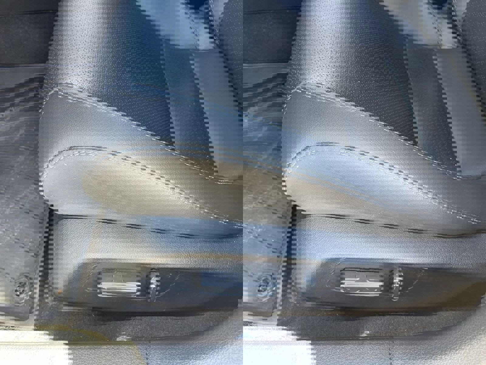 Used 2023 Honda Civic Touring image 22