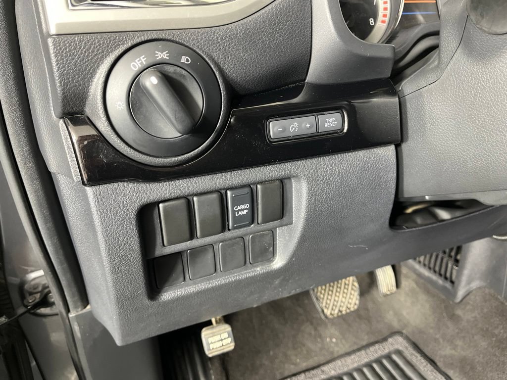 Used 2019 Nissan Titan SV RWD image 28