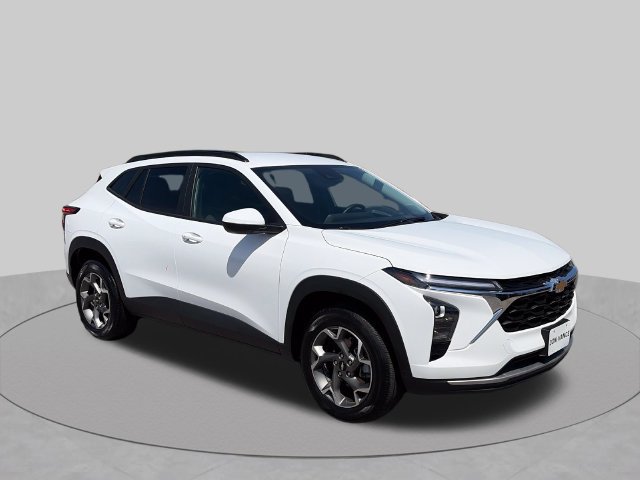 Used 2025 Chevrolet Trax LT w/ LT Convenience Package FWD image 8