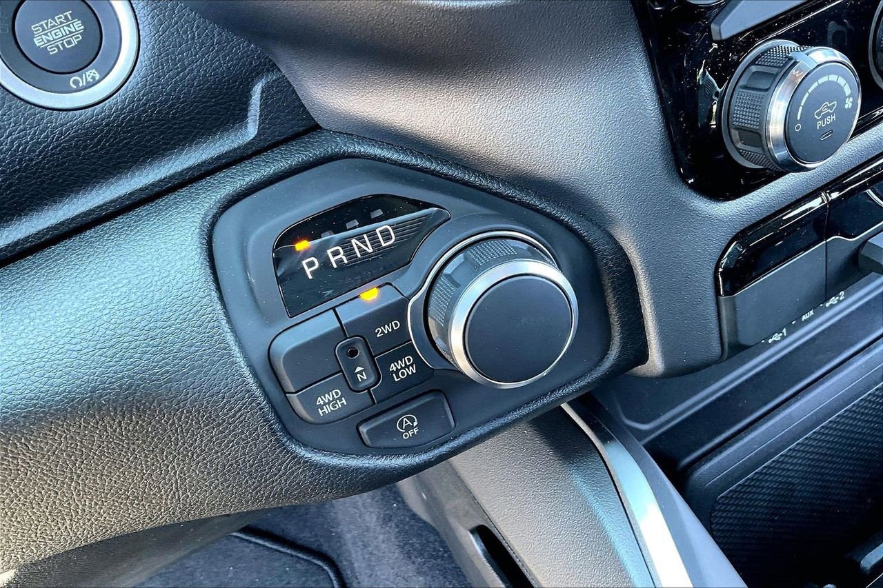 New 2026 RAM 1500 Express AWD/4WD image 30