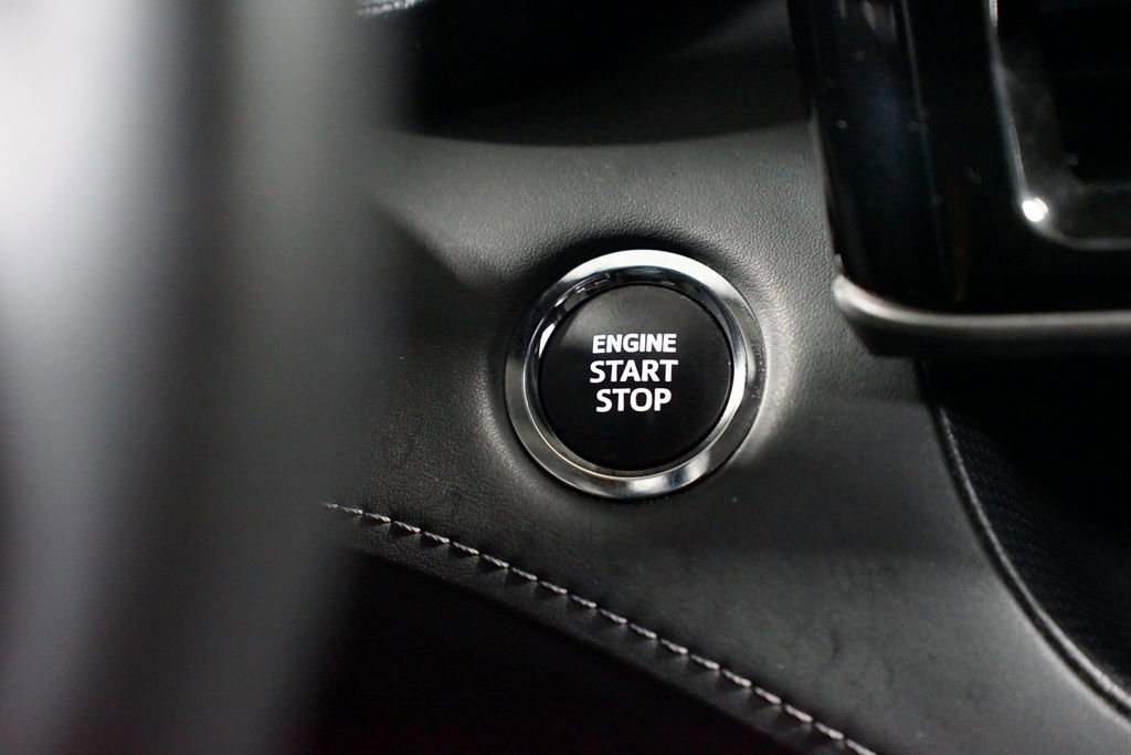 Used 2023 Toyota Highlander LE image 23