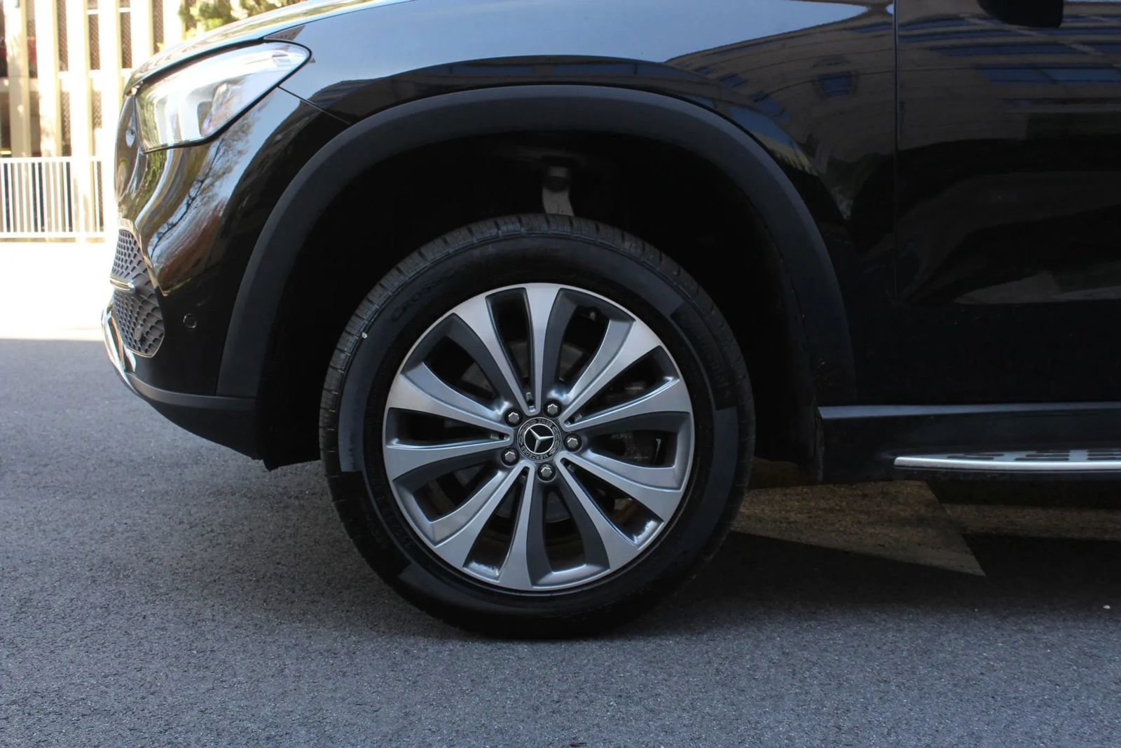 Used 2020 Mercedes-Benz GLE 350 4MATIC image 11