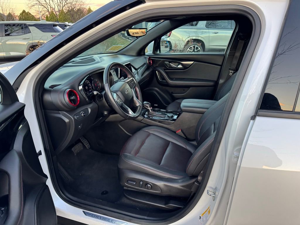 Used 2022 Chevrolet Blazer RS w/ Enhanced Convenience Package image 11