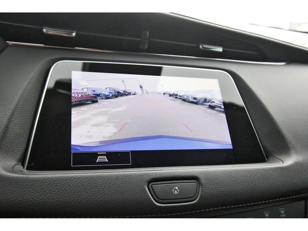 Used 2023 Cadillac XT4 Sport w/ Technology Package FWD image 22