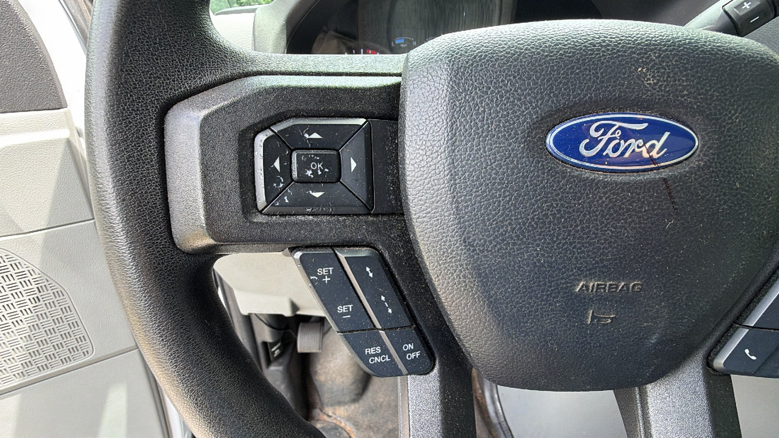 Used 2022 Ford E-350 and Econoline 350 Super Duty RWD image 23
