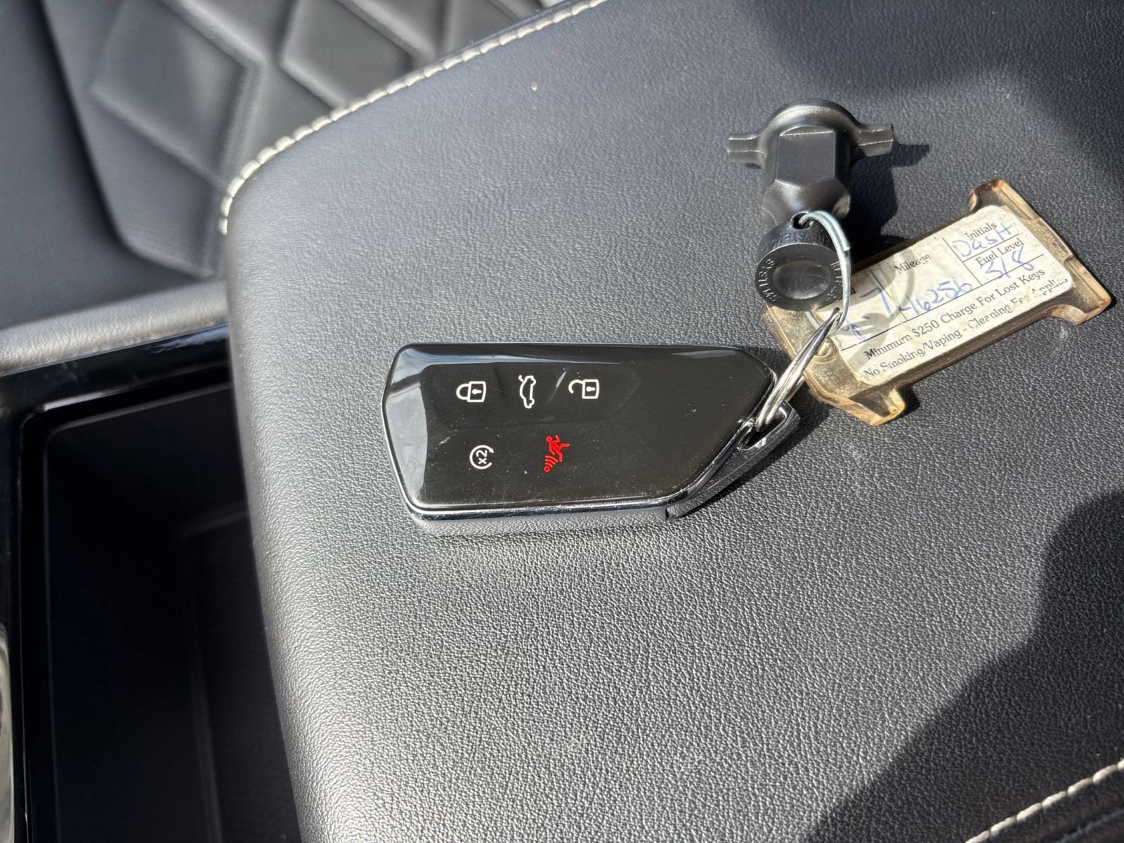 Used 2025 Volkswagen Atlas SE AWD/4WD image 21