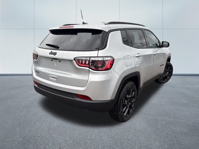 New 2026 Jeep Compass Latitude AWD/4WD image 4