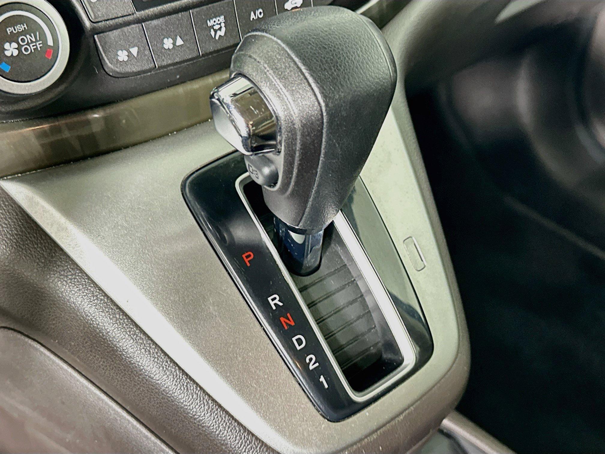 Used 2014 Honda CR-V EX-L image 25