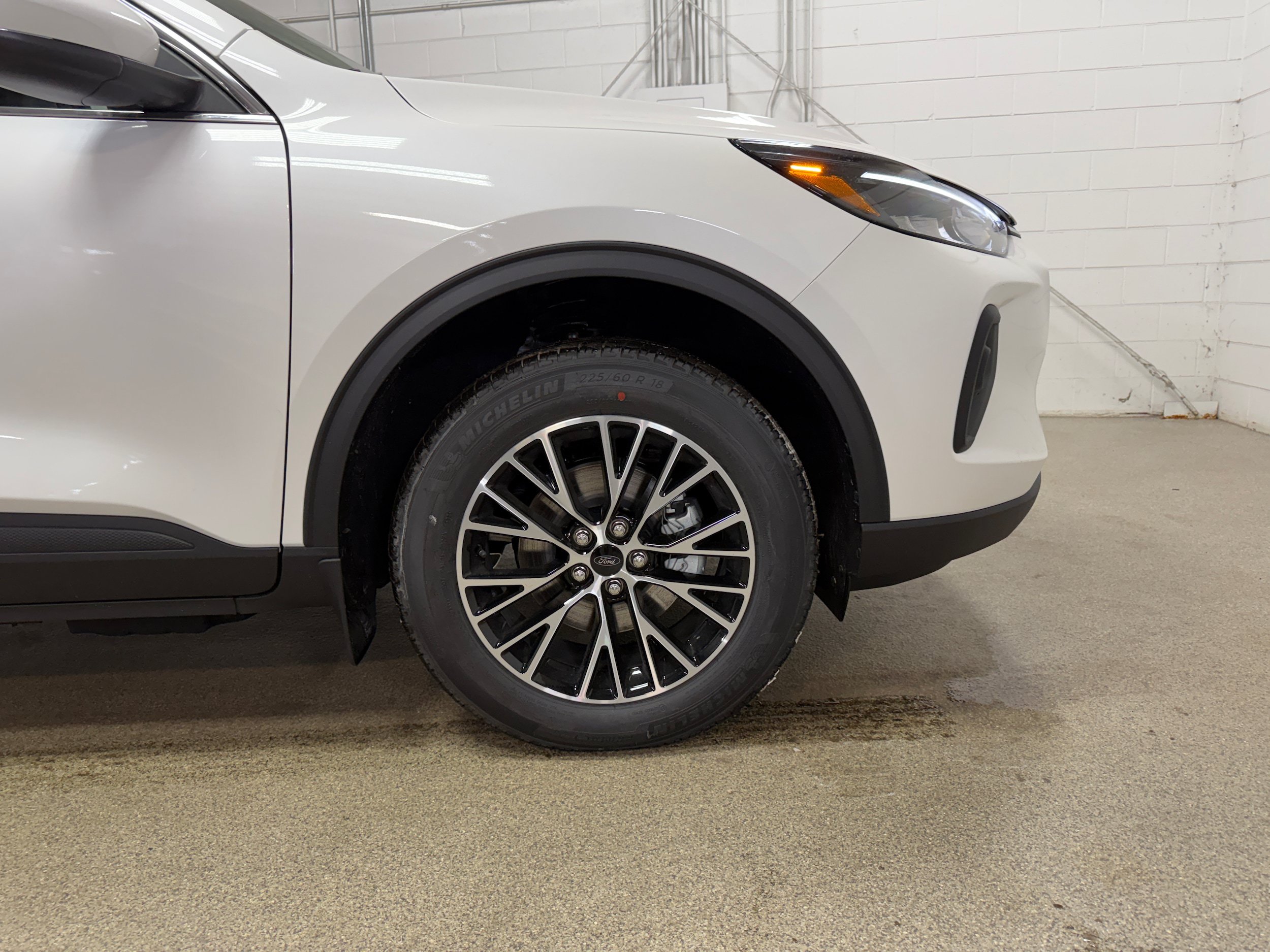 New 2026 Ford Escape SE FWD image 27