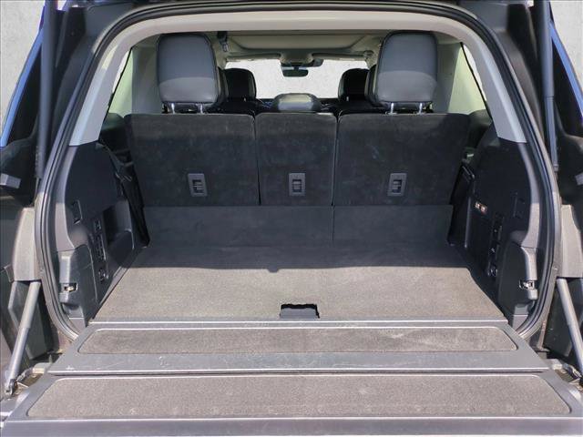 Used 2025 Lincoln Navigator Reserve AWD/4WD image 6