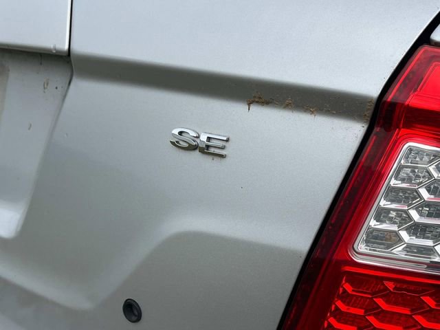 Used 2010 Ford Fusion SE FWD image 13