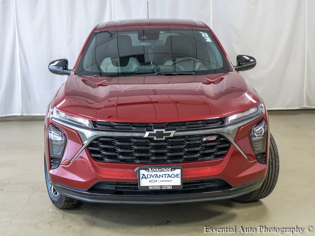 Used 2025 Chevrolet Trax RS w/ Driver Confidence Package FWD image 5