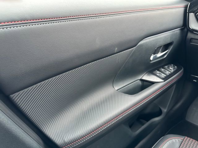 New 2025 Nissan Kicks SR image 31