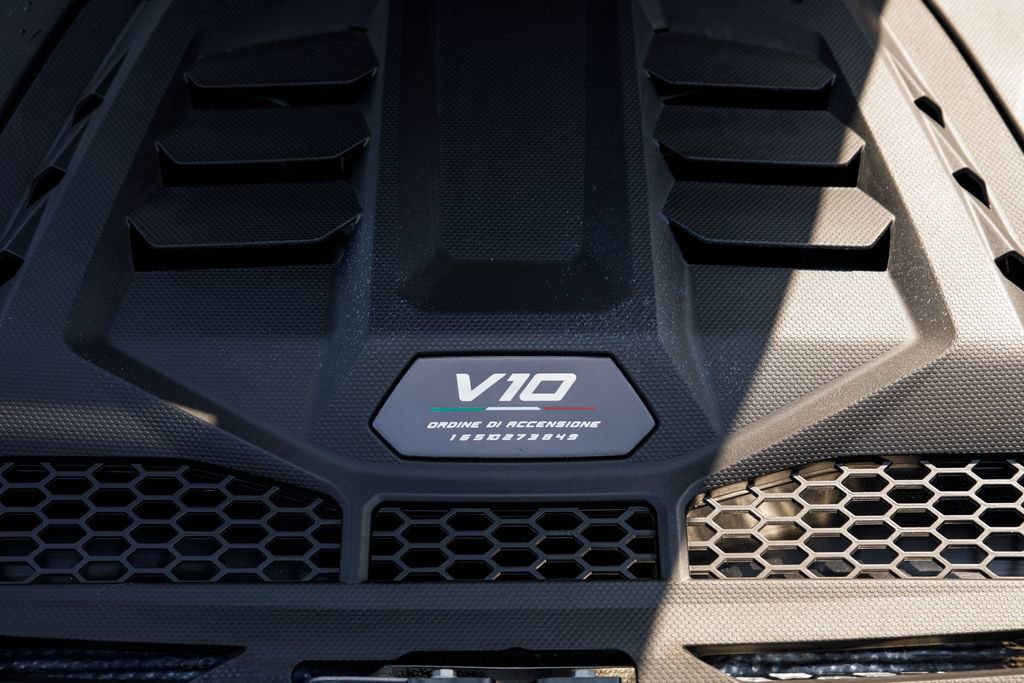 Used 2023 Lamborghini Huracan Sterrato image 48