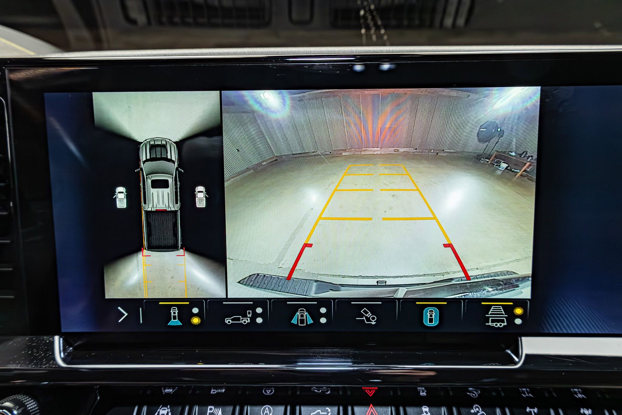 Used 2022 Chevrolet Silverado 1500 ZR2 w/ Technology Package image 20