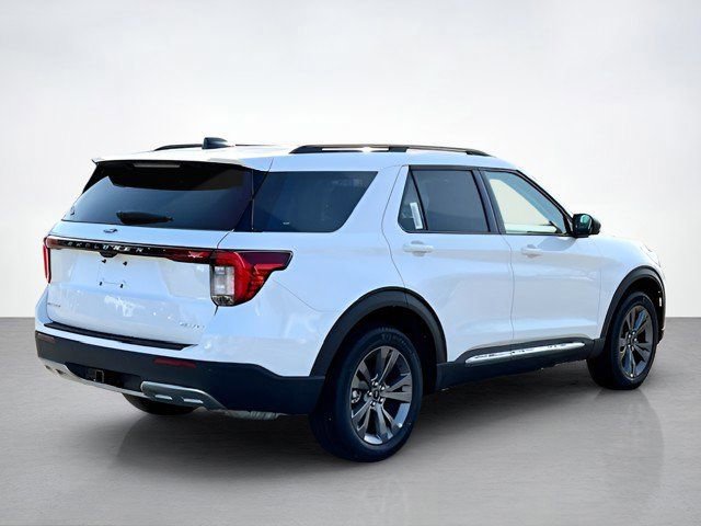 New 2026 Ford Explorer Active w/ Active Comfort Package image 3