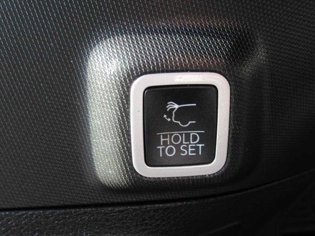 Used 2022 Jeep Grand Cherokee Limited 4xe image 32