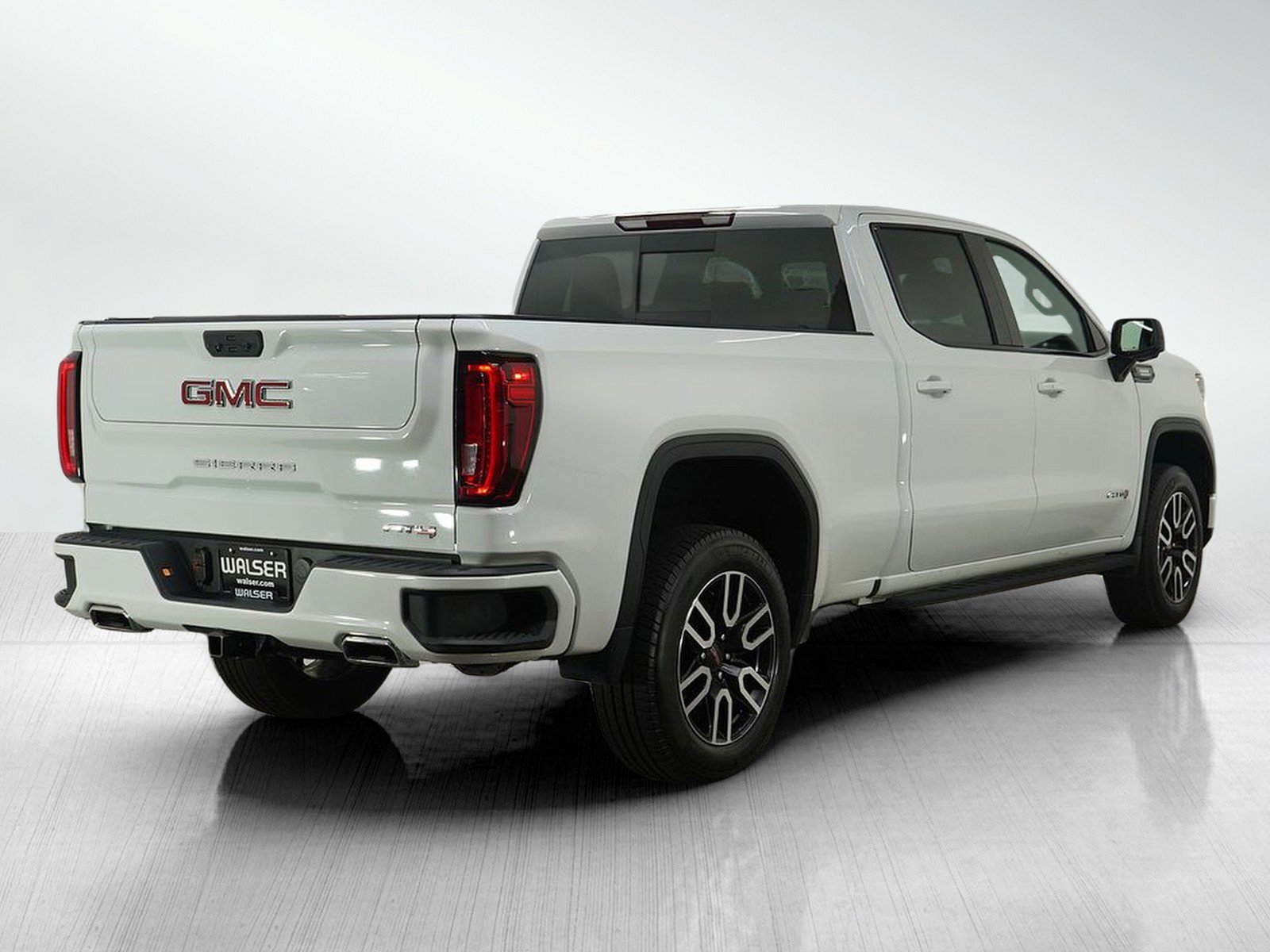 Used 2022 GMC Sierra 1500 AT4 w/ AT4 Preferred Package image 6