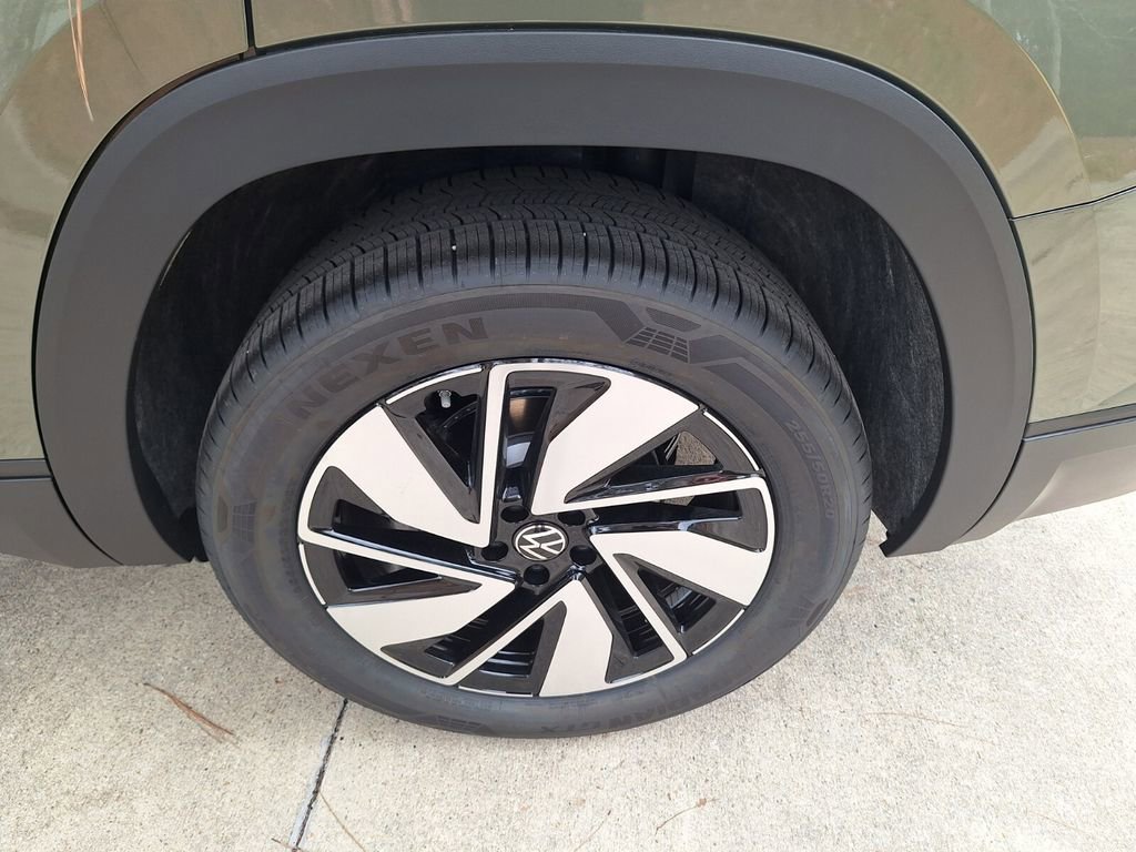 New 2026 Volkswagen Atlas SE image 25