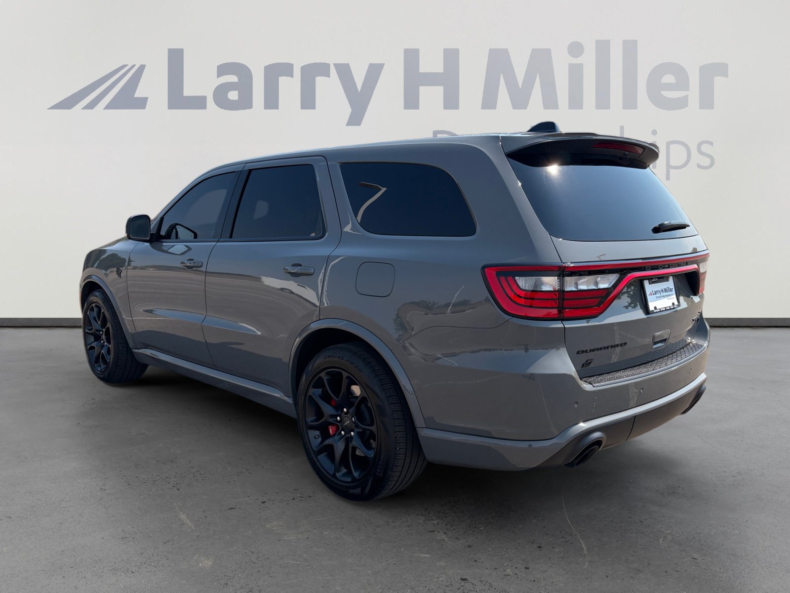 Used 2025 Dodge Durango SRT Hellcat w/ Black Package AWD/4WD image 4