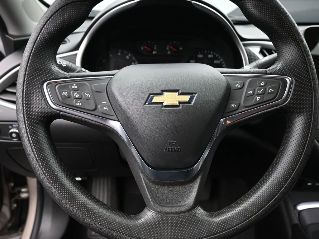 Used 2024 Chevrolet Malibu LT FWD image 12