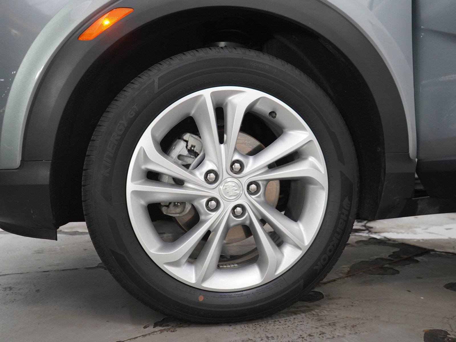 Used 2023 Buick Encore GX Preferred w/ Cold Weather Comfort Package FWD image 29