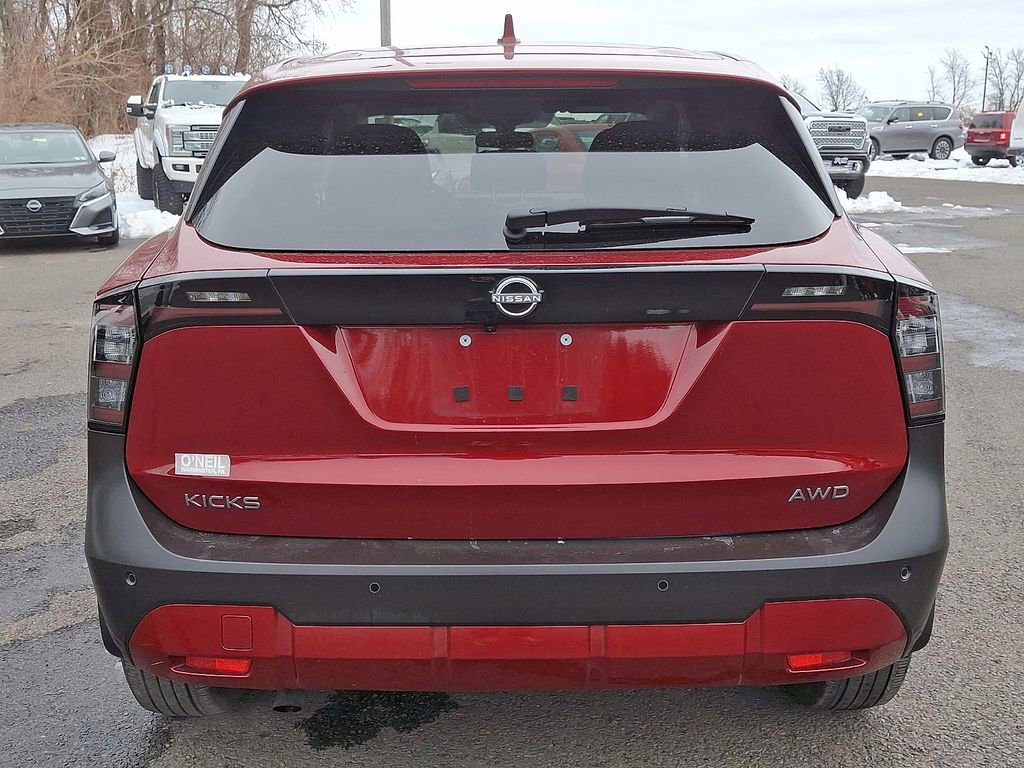 Certified 2025 Nissan Kicks SV image 5