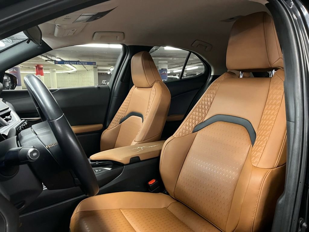 Used 2022 Lexus UX 250h 250h Base w/ Accessory Package (Z1) image 20