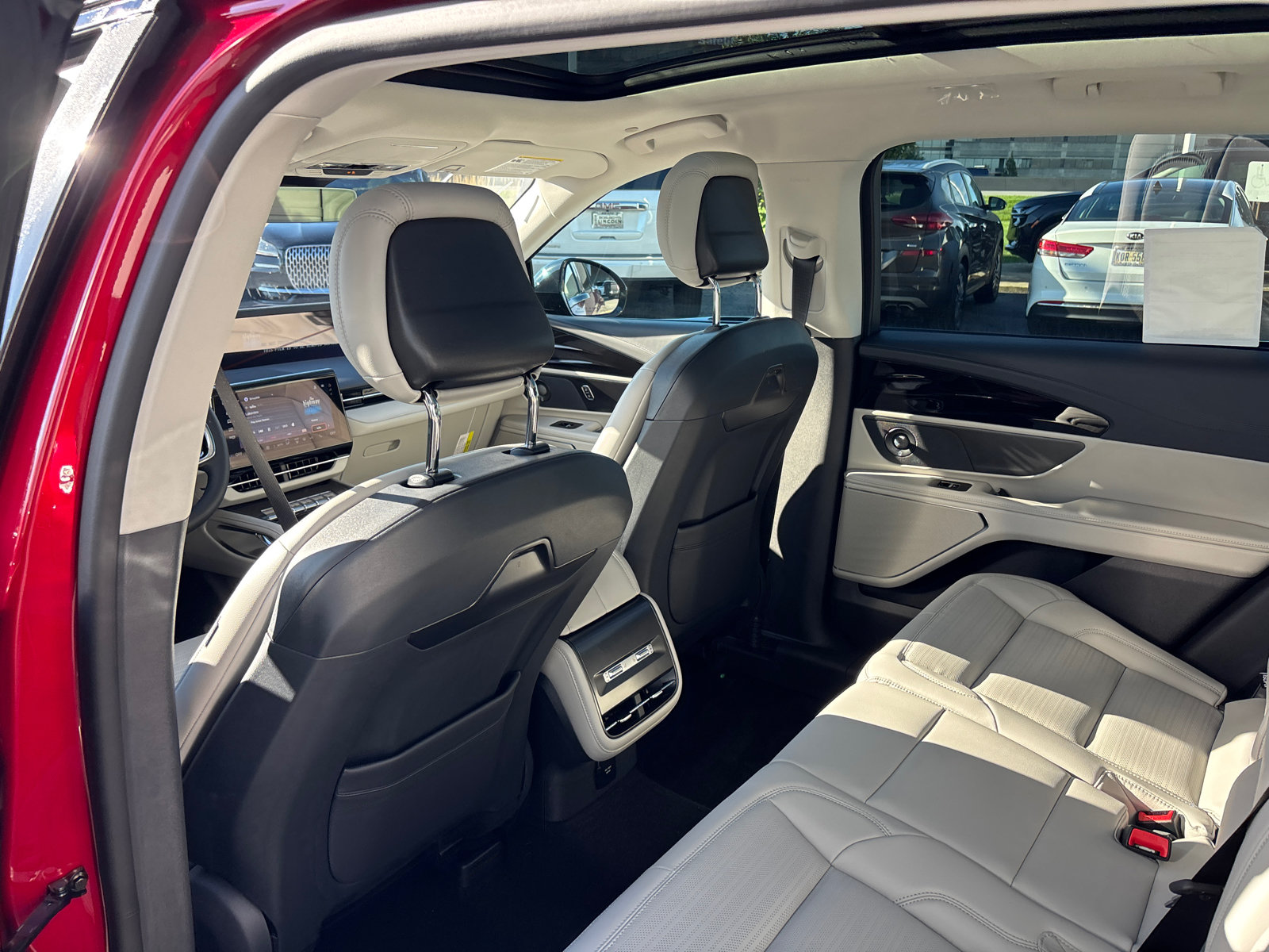 New 2026 Lincoln Nautilus Reserve w/ Jet Appearance Package AWD/4WD image 27