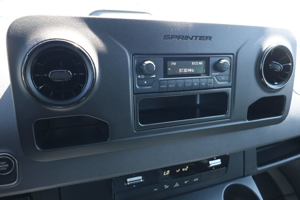 Used 2025 Mercedes-Benz Sprinter 2500 image 15
