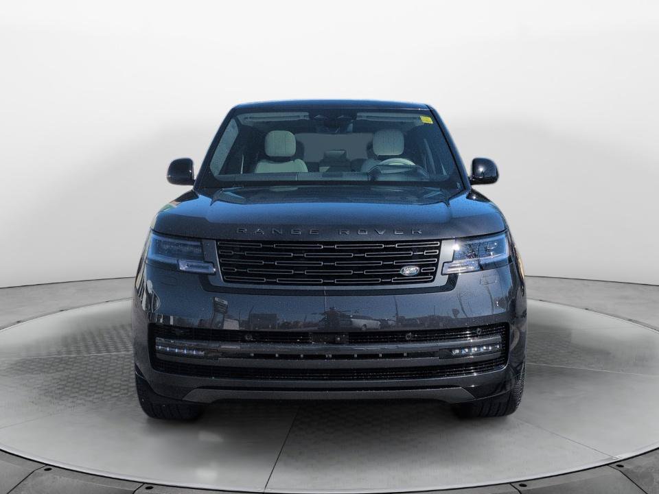 New 2026 Land Rover Range Rover Long Wheelbase SE AWD/4WD image 2