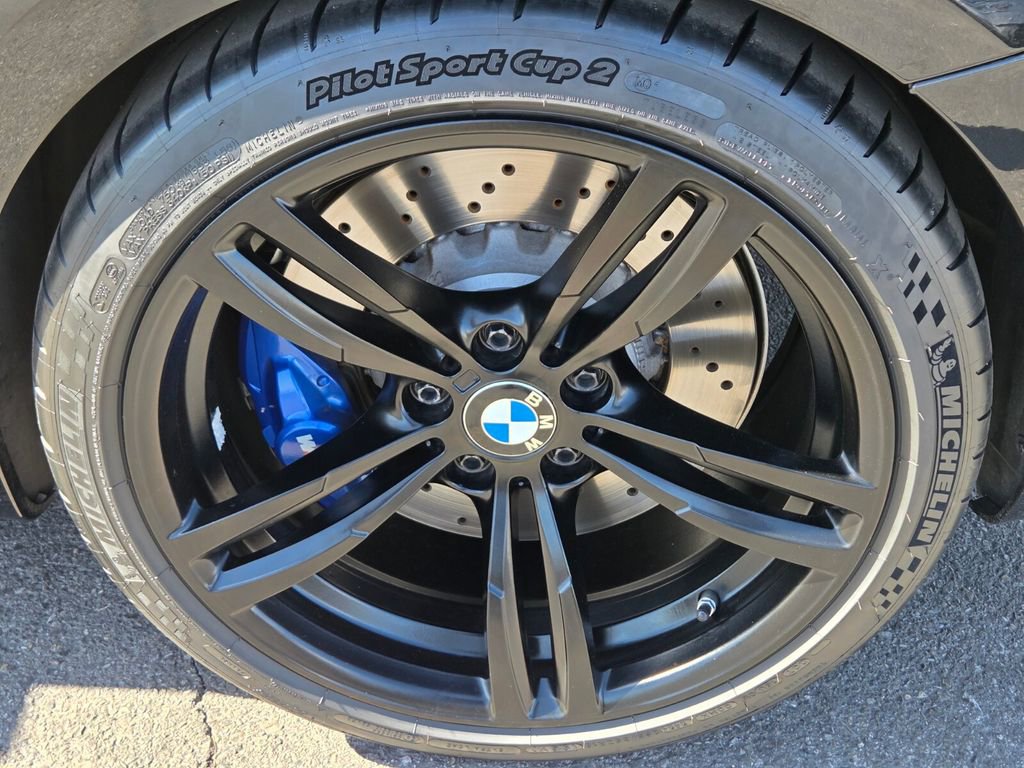 Used 2017 BMW M2 RWD image 11