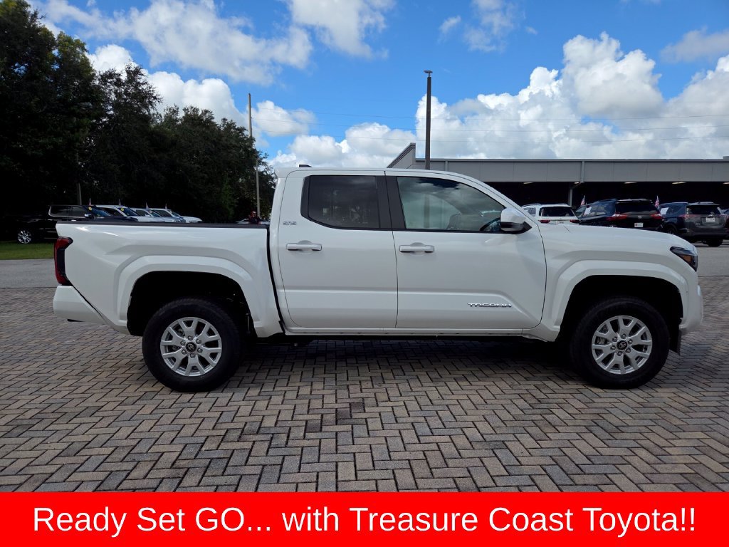 Used 2026 Toyota Tacoma SR5 AWD/4WD image 13