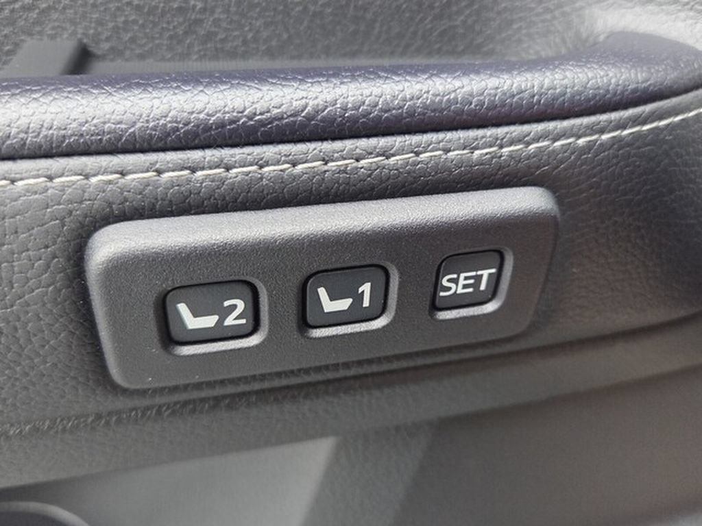 Used 2021 Toyota 4Runner Nightshade AWD/4WD image 33