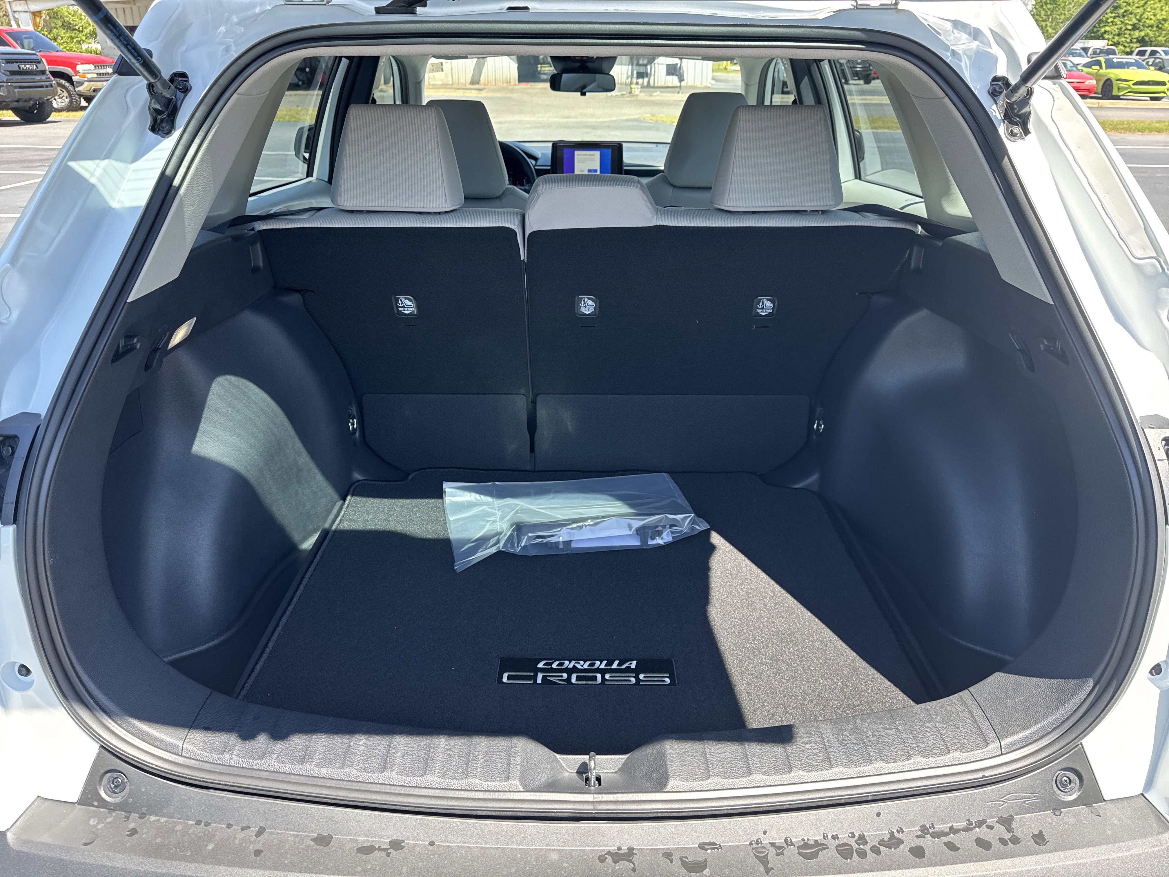 New 2026 Toyota Corolla Cross L FWD image 27