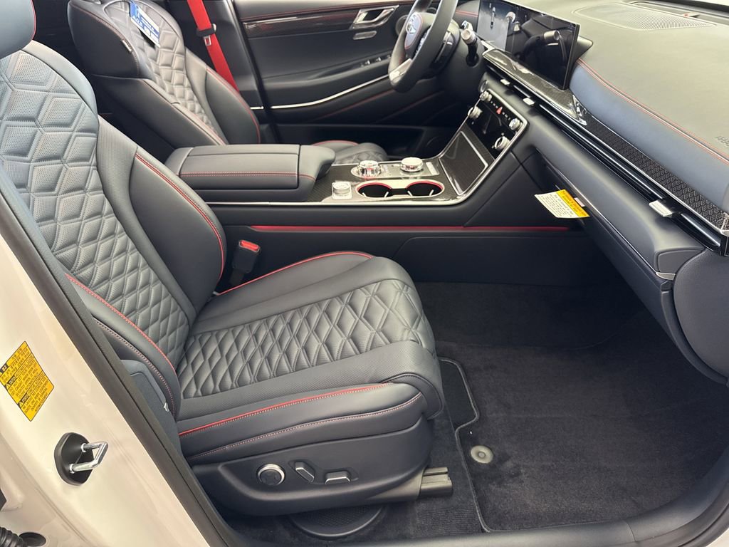 New 2026 Genesis GV80 3.5T e-SC image 13