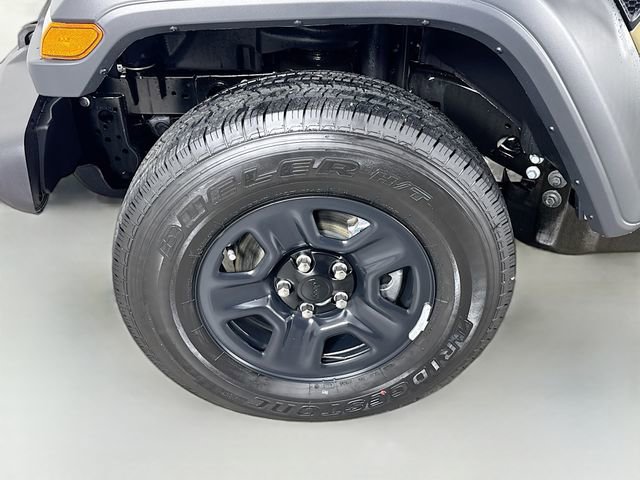 New 2026 Jeep Gladiator Sport image 30