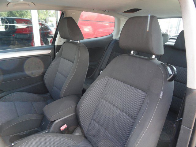 Used 2012 Volkswagen Golf TDI image 12