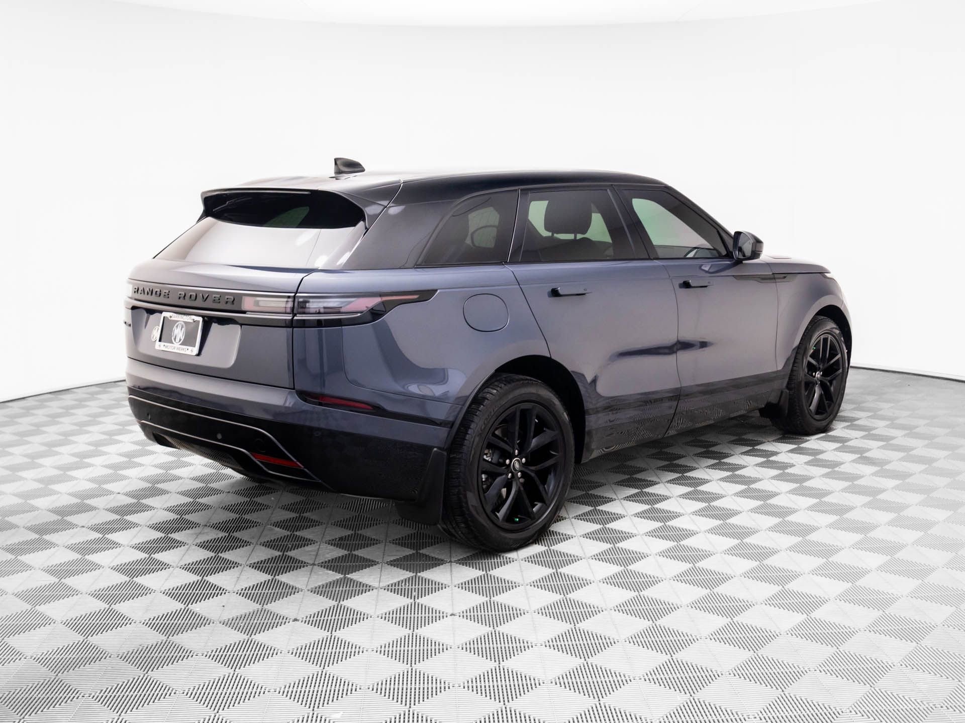 Used 2024 Land Rover Range Rover Velar Dynamic SE image 5