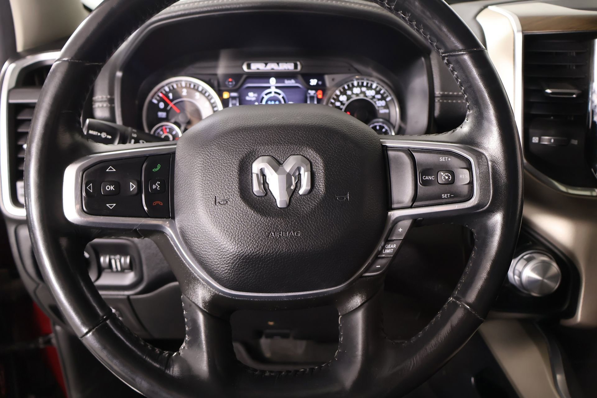 Used 2022 RAM 1500 Laramie image 3